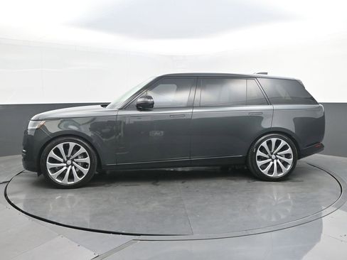Used 2025 Land Rover Range Rover Long Wheelbase SE AWD/4WD image 2