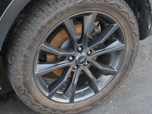 Used 2019 Ford Explorer XLT w/ Equipment Group 202A image 38