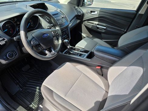 Used 2017 Ford Escape SE w/ SE Cold Weather Package image 12