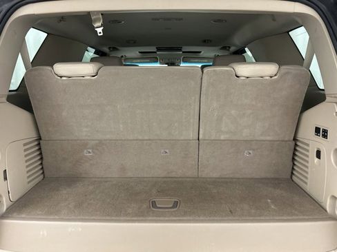 Used 2020 Cadillac Escalade Premium Luxury image 34