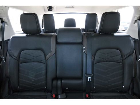 Used 2025 Nissan Pathfinder Platinum w/ Cargo Package image 11