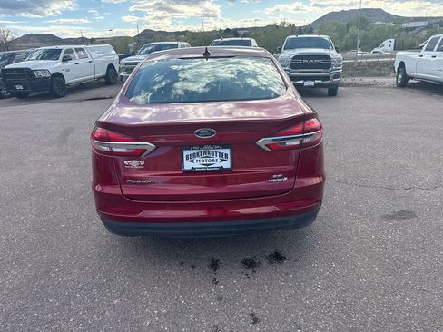 Used 2019 Ford Fusion SE FWD image 6