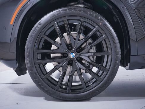 New 2026 BMW X5 sDrive40i w/ M Sport Package RWD image 2