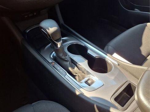 Used 2023 Chevrolet Malibu LT FWD image 12