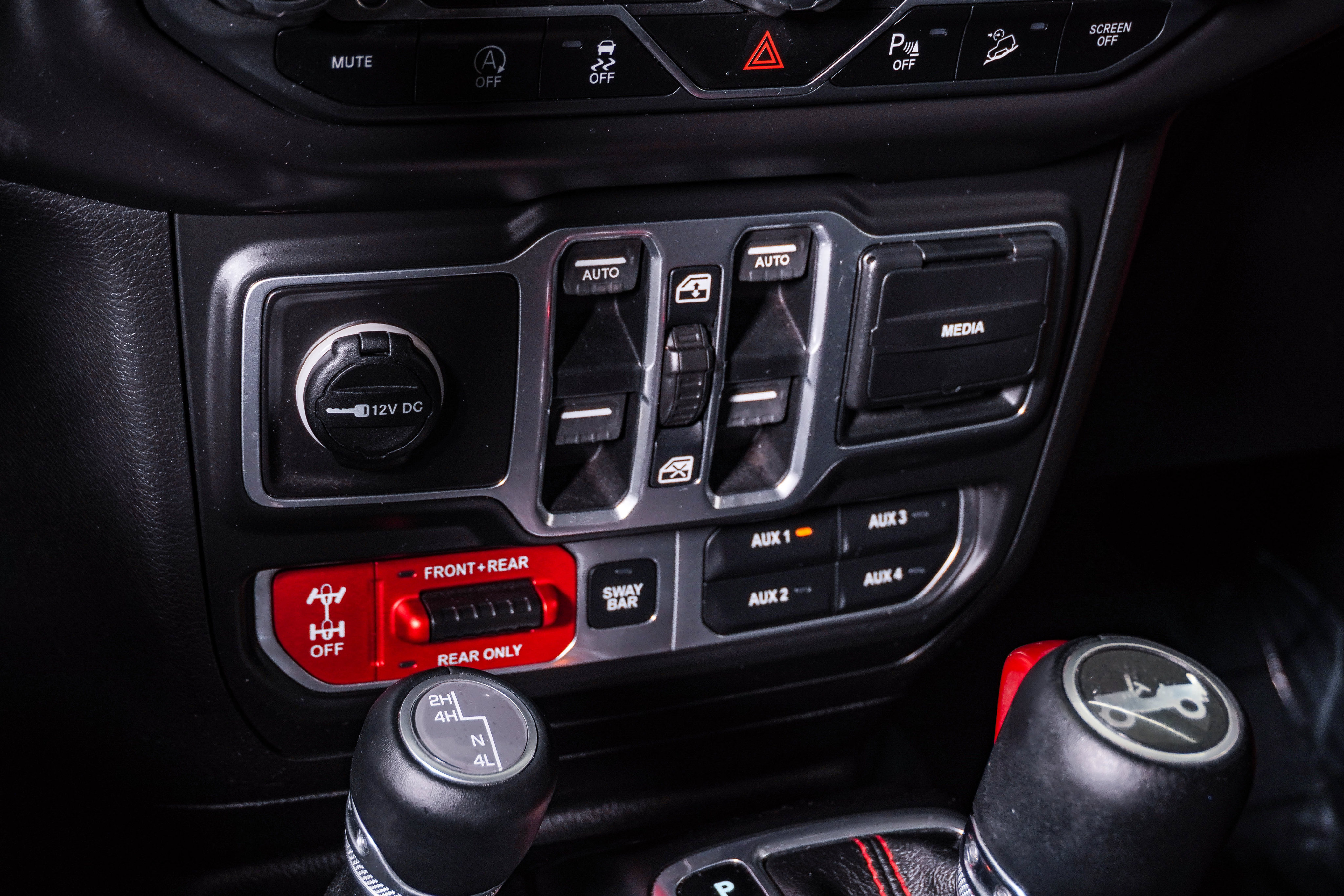 Used 2018 Jeep Wrangler Unlimited Rubicon AWD/4WD image 26