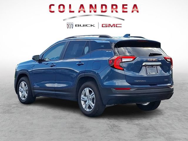 Used 2024 GMC Terrain SLE w/ Driver Convenience Package AWD/4WD image 4