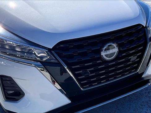 Used 2024 Nissan Kicks SR w/ SR Premium Package image 30