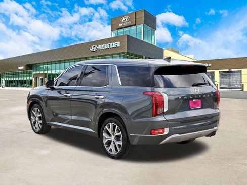 Used 2022 Hyundai Palisade Limited FWD image 8