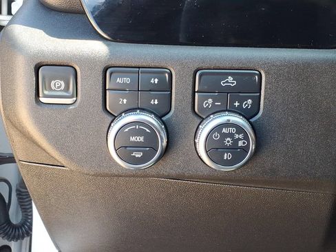 Certified 2025 GMC Sierra 1500 Elevation AWD/4WD image 22