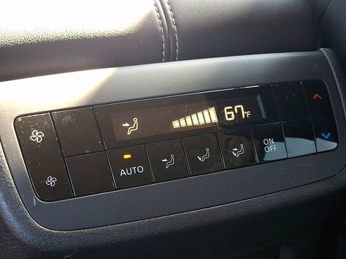 Certified 2024 Nissan Pathfinder SV AWD/4WD image 12