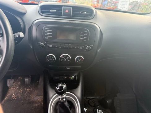 Used 2016 Kia Soul image 17