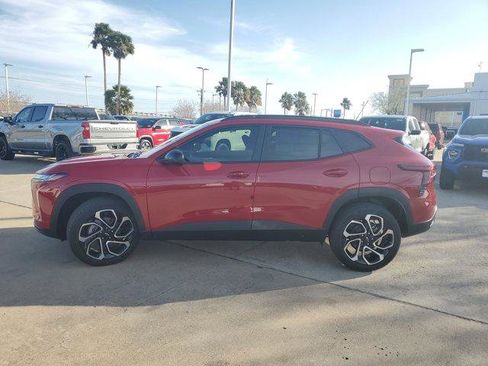 New 2026 Chevrolet Trax RS image 4