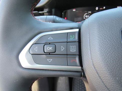 Certified 2025 Jeep Compass Trailhawk w/ Trailhawk Elite Group image 23