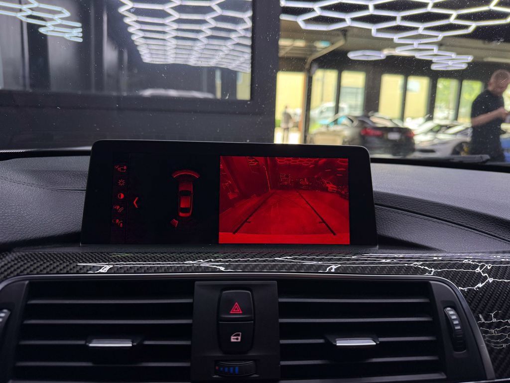 Used 2018 BMW M4 Coupe RWD image 30