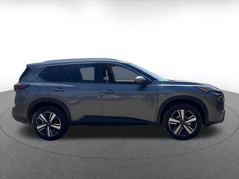 Used 2026 Nissan Rogue SL AWD/4WD image 34