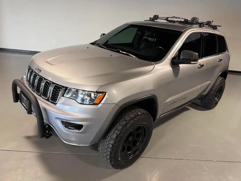 Used 2019 Jeep Grand Cherokee Limited AWD/4WD image 43