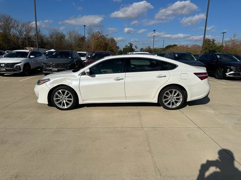 Used 2013 Toyota Avalon XLE Touring image 8