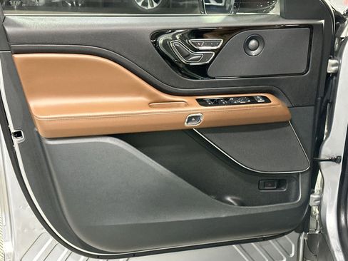 Used 2023 Lincoln Aviator Reserve w/ Elements Package Plus image 15