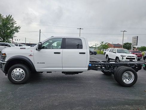 New 2025 RAM 5500 Tradesman image 9