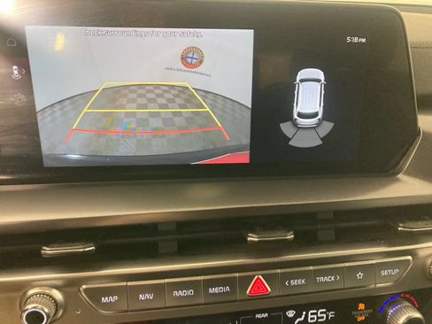 Used 2023 Kia Telluride S w/ S Sunroof Package AWD/4WD image 4