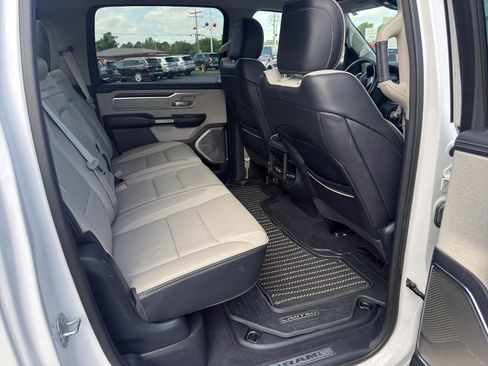 Used 2022 RAM 1500 Limited AWD/4WD image 18