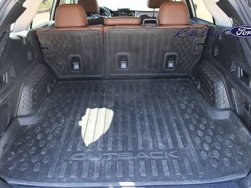 Used 2022 Subaru Outback Touring image 10