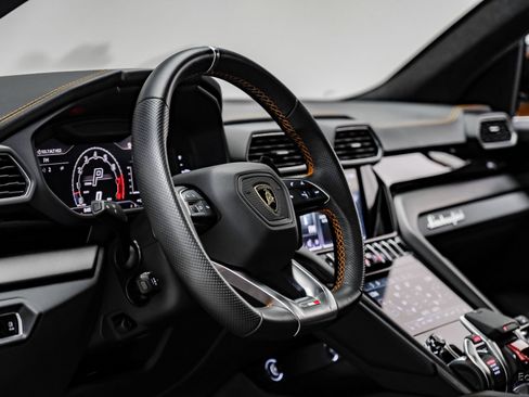 Used 2024 Lamborghini Urus S image 47