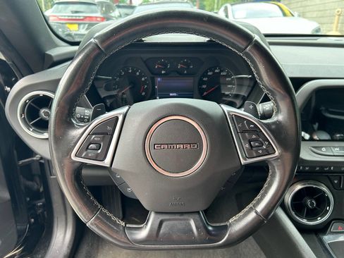 Used 2019 Chevrolet Camaro LT w/ Technology Package RWD image 11