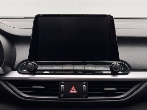 Used 2023 Kia Forte LXS image 27