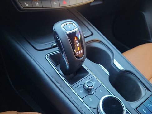 Used 2019 Cadillac XT4 Premium Luxury image 22