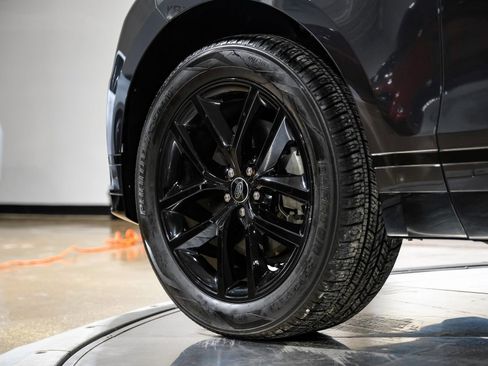 Used 2024 Land Rover Range Rover Velar Dynamic SE image 62