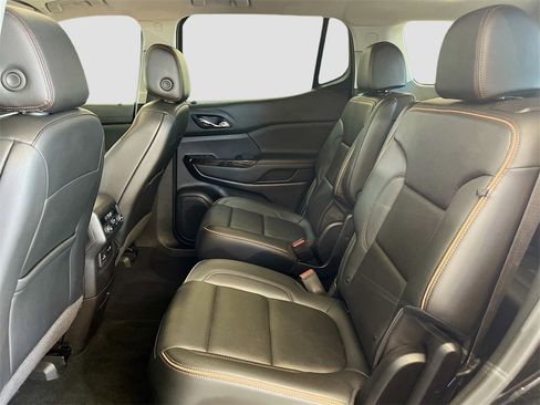 Used 2022 GMC Acadia AT4 w/ Technology Package image 25