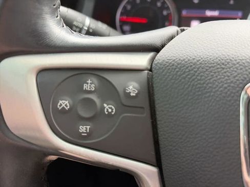 Used 2021 GMC Acadia SLT w/ LPO, Floor Liner Package FWD image 25