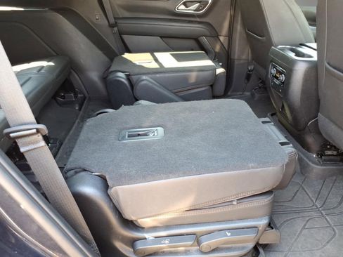 Used 2023 Chevrolet Tahoe High Country AWD/4WD image 8