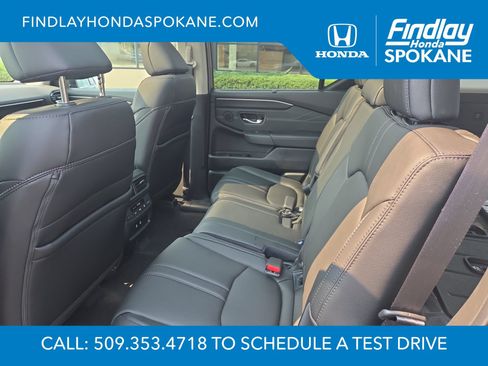 Used 2026 Honda Pilot Touring image 13