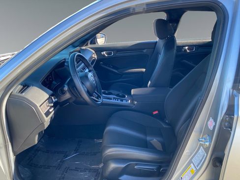 Used 2025 Honda Civic Sport image 9