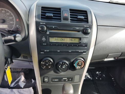 Used 2009 Toyota Corolla S image 19