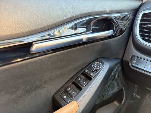 Used 2024 Kia Seltos EX image 26