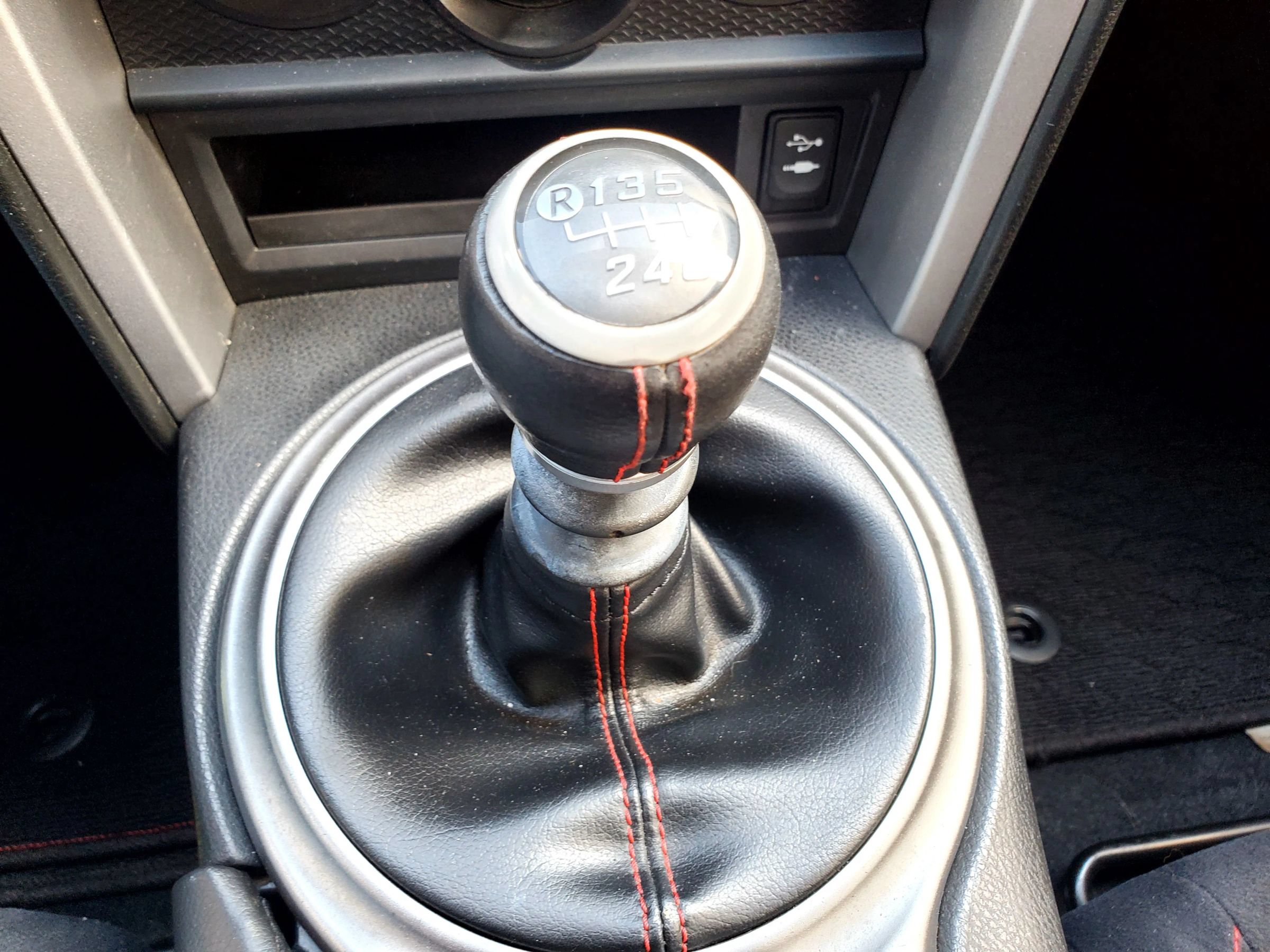 Used 2013 Scion FR-S RWD image 36