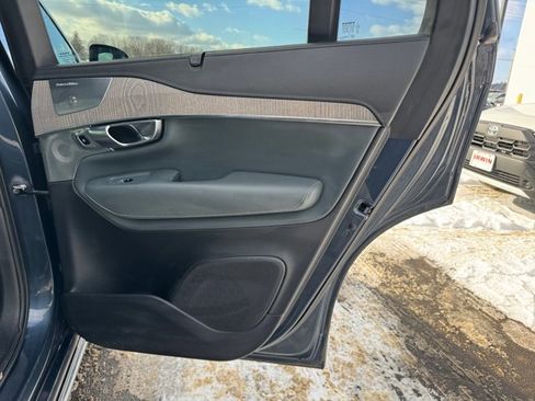 Used 2021 Volvo XC90 T6 Inscription w/ Lounge Package image 26