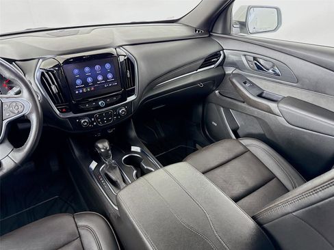 Used 2022 Chevrolet Traverse High Country AWD/4WD image 26