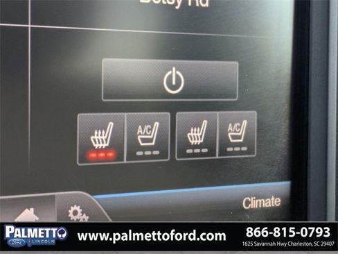 Used 2015 Ford F250 Lariat w/ Lariat Ultimate Package image 23