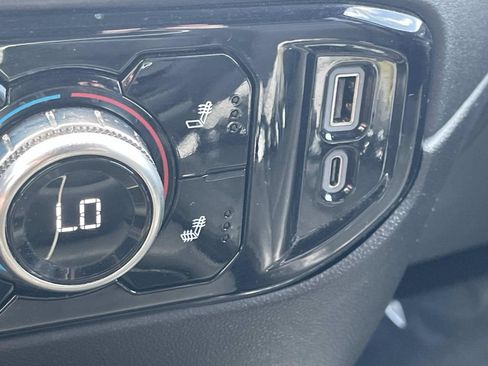 Used 2025 GMC Sierra 1500 SLT AWD/4WD image 20
