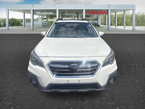 Used 2018 Subaru Outback 2.5i Limited AWD/4WD image 8