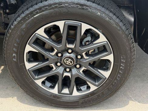 Certified 2025 Toyota Tundra Limited AWD/4WD image 8