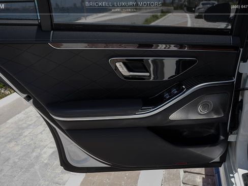Used 2021 Mercedes-Benz S 580 4MATIC Sedan image 17