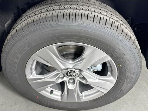 New 2025 Toyota RAV4 XLE image 29