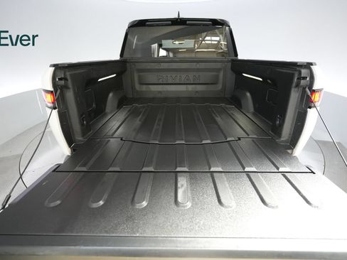 Used 2023 Rivian R1T Adventure Dual AWD/4WD image 8