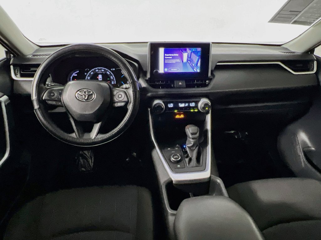 Used 2025 Toyota RAV4 XLE w/ Convenience Package AWD/4WD image 27