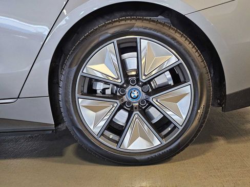 Used 2023 BMW i4 eDrive35 w/ Premium Package RWD image 8